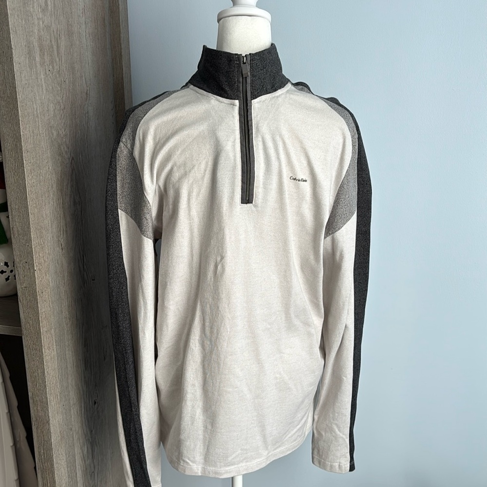 NWT Calvin Klein Quarter-Zip Color Blocked Cotton Pullover. Mens M.